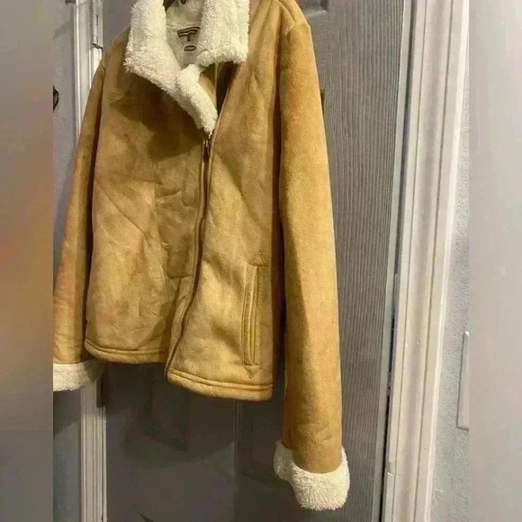 Girls Old Navy faux suede Sherpa lined zippered jacket side pockets NWOT XL (14) - Picture 11 of 13